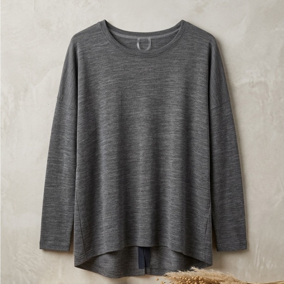 Lole Tops - Lole open back sweater size medium blue/gray Size XL